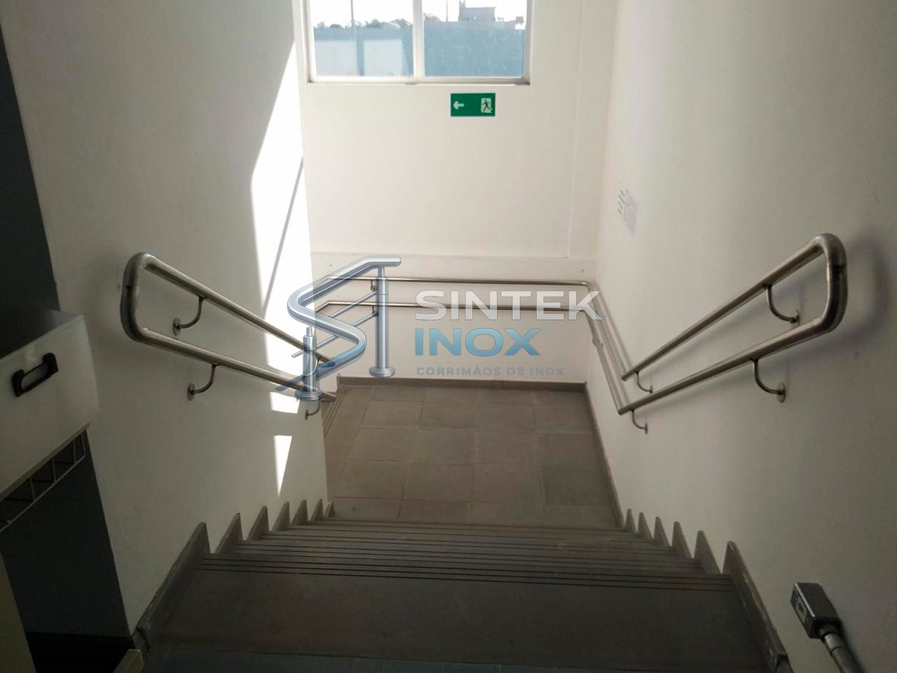 Corrimão de inox para escada interna